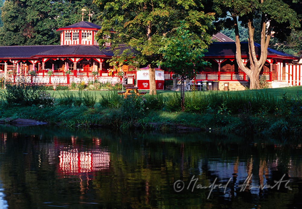bathhouse of the river Kamp bath