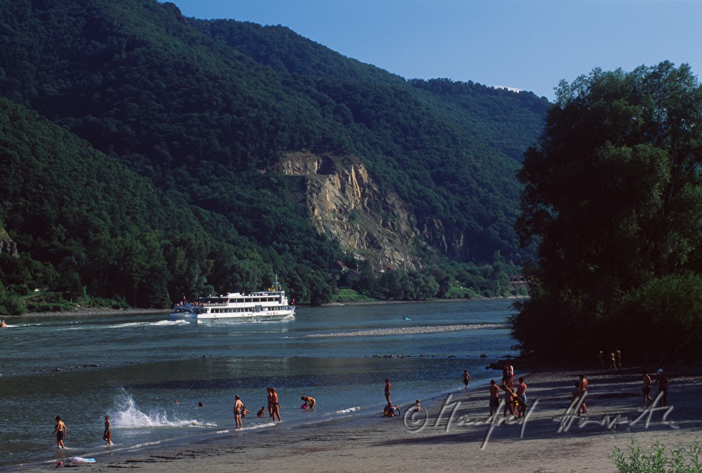Dabube River Bath and visitors on the beach