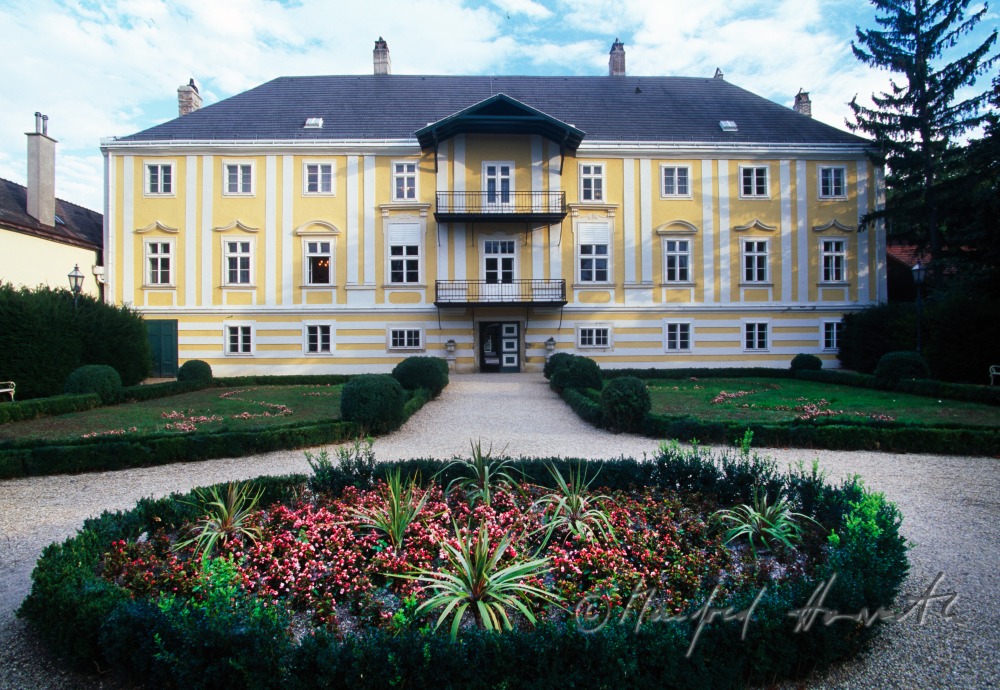 Zellpark and Knappenhof