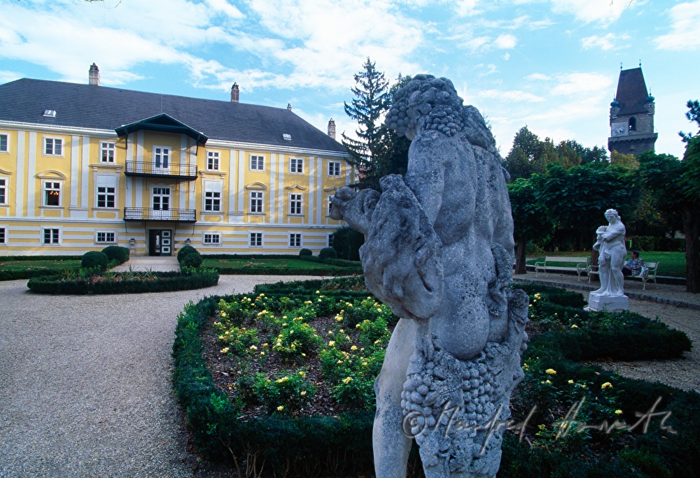 Zellpark and Knappenhof