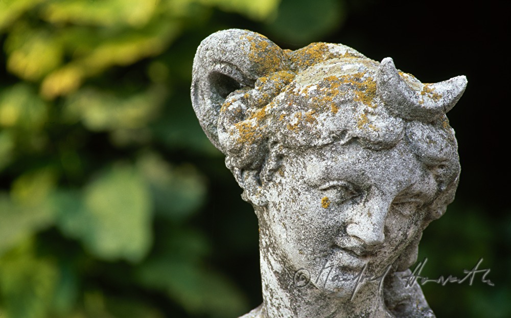 baroque garden sculpture in the Zellpark
