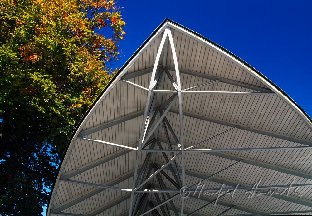 Feuerwehrzentrale Perchtoldsdorf by Architekt Heinz Tesar