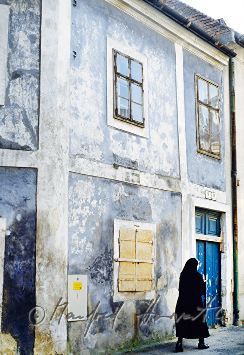 nun in the former jewish ghetto