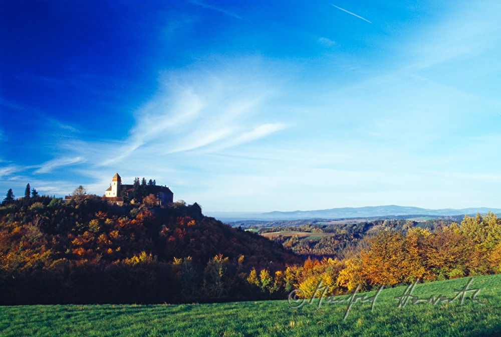 view into Bucklige Welt