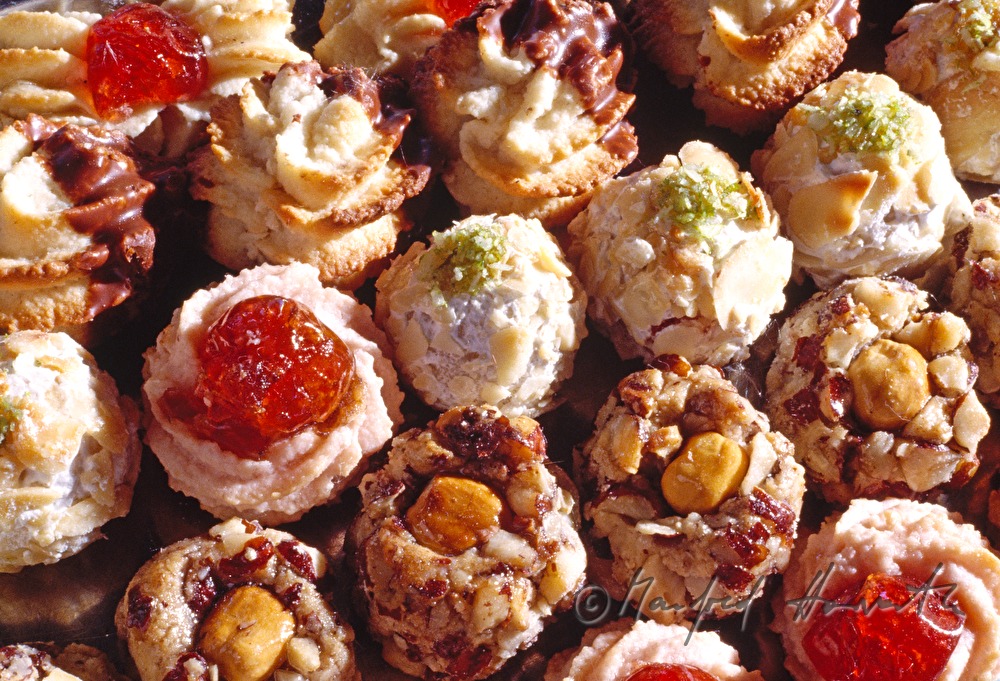 Café Gerbeaud, pastry on a tablet
