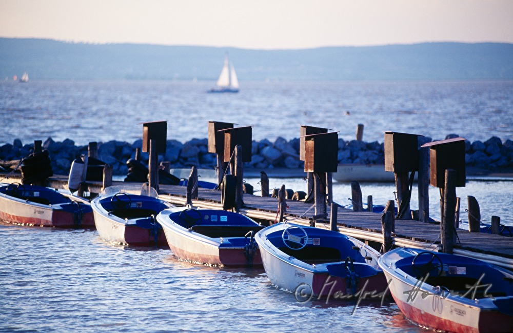electric driven boats at a boat rental