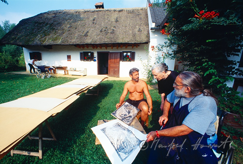 course participants of the painting course