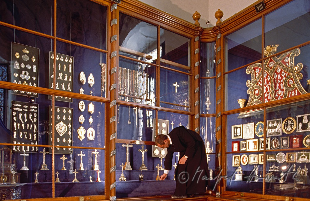 treasure chamber, clean up