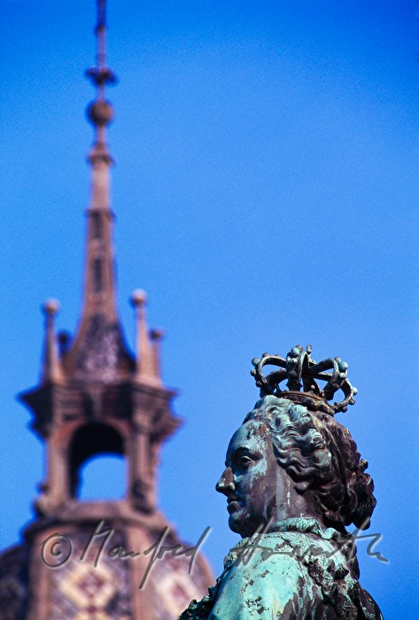 Maria-Theresia-Denkmal (monument)