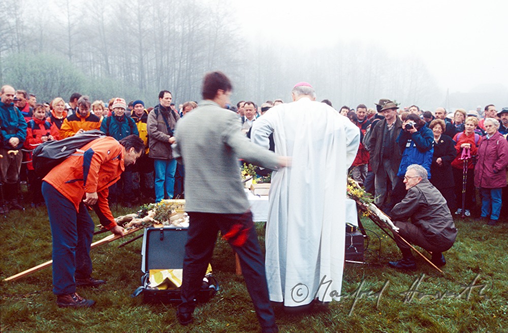 open air service in the early morning near Mountain