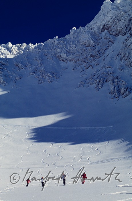 Mölltaler Gletscher, skiers