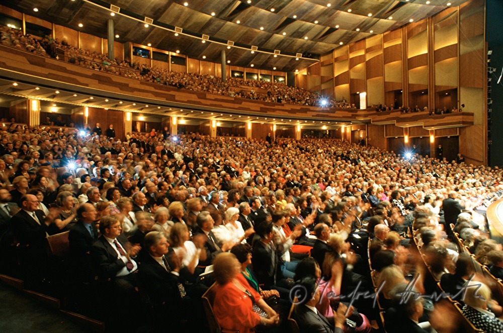 audience at the end of the piece