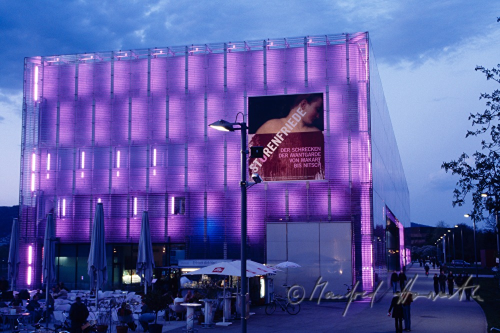 Lentos (Museum of Arts)