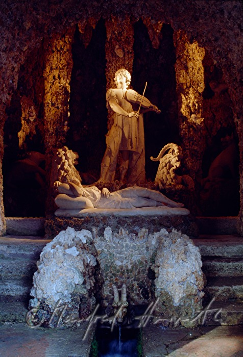 Wasserspiele: Orpheusgrotto