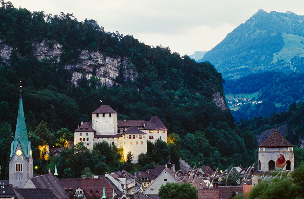 Schattenburg and Dome Sankt Nikolaus