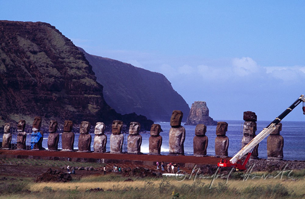 restauration of Rano Raraku