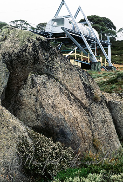 ski lift near Charlotte Pass
