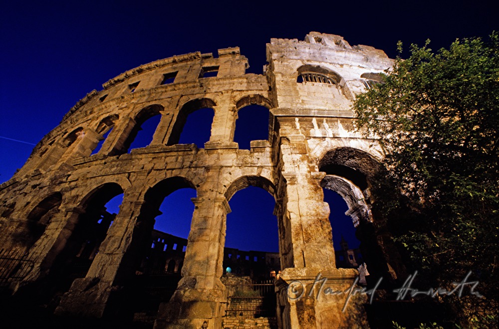landmark: roman amphitheatre