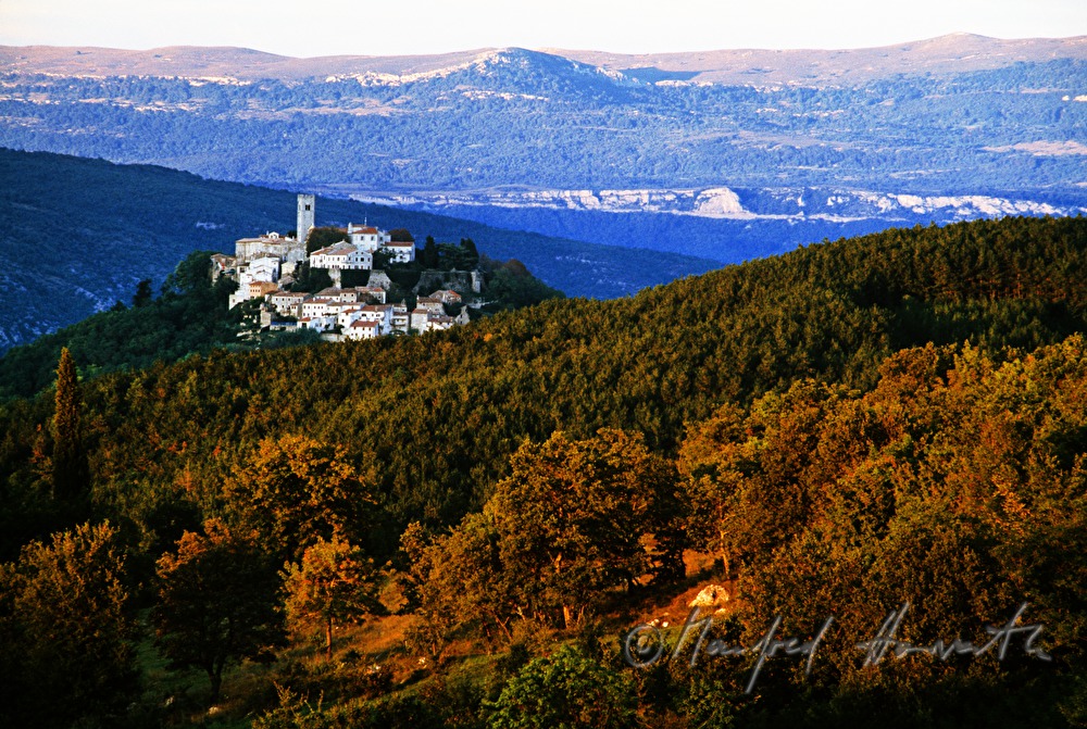 town and mountain massif Učka