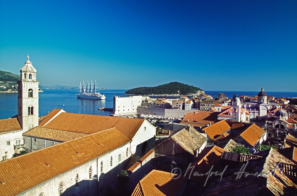 view from city wall to harbour