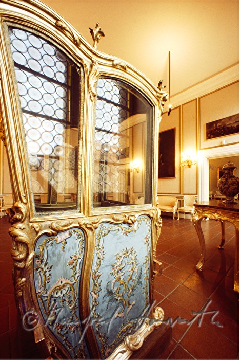 carriage on display