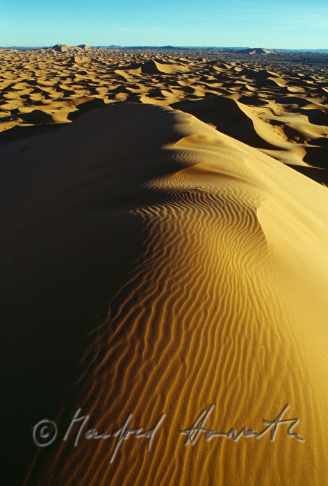 sand dunes at Erg Chebbi