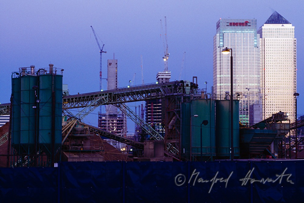 port and Canary Wharf