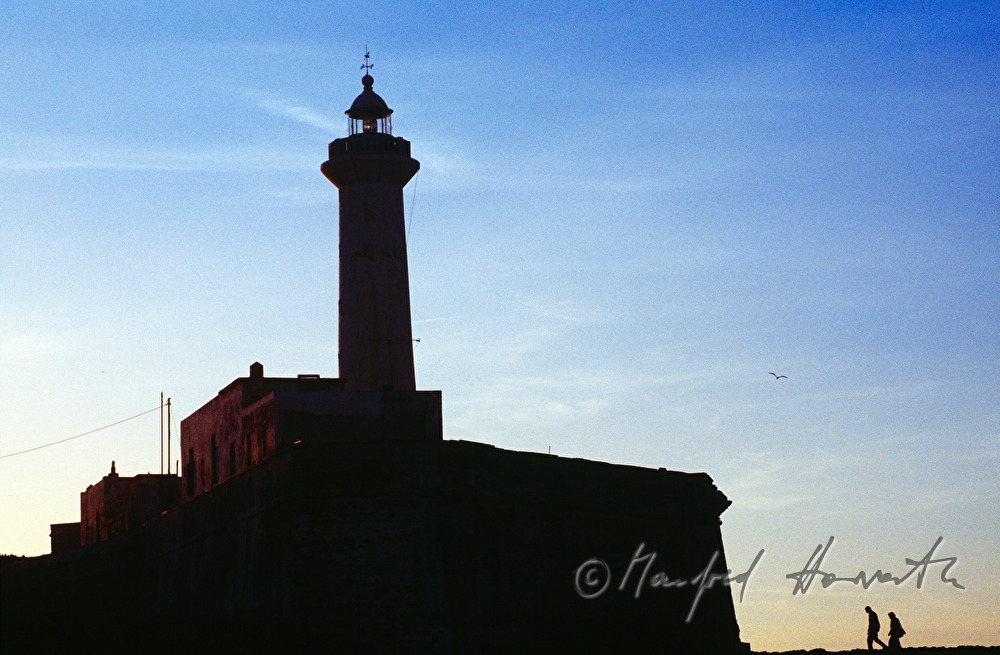 El Hank lighthouse