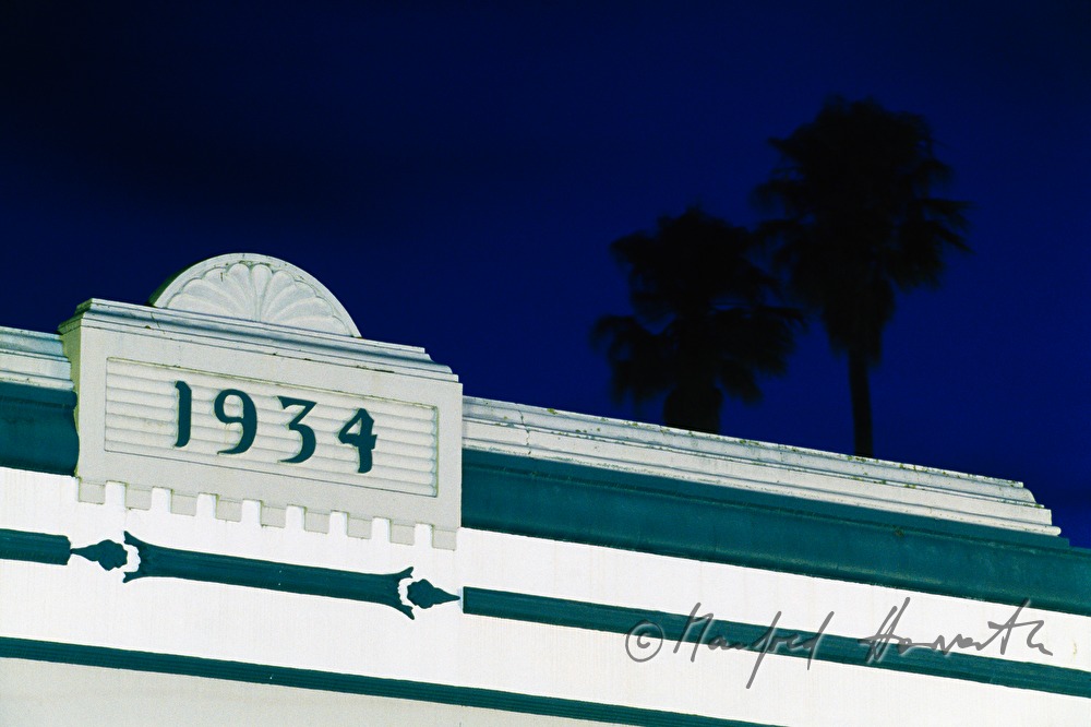 detail of Art Deco house on Emerson Street