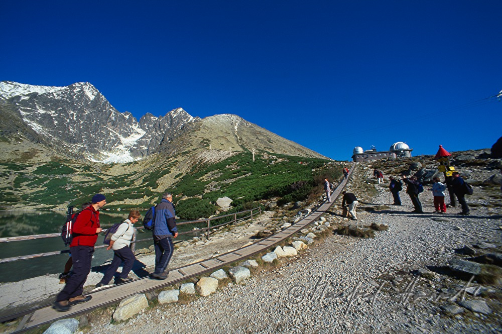 track from the cable car station to the observatory