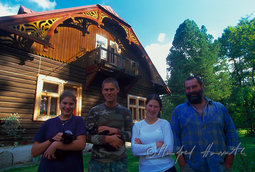 farmhouse and family