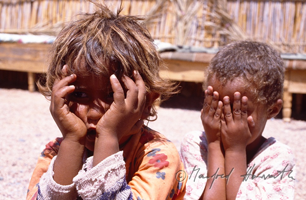 Bedouin-children on the beach