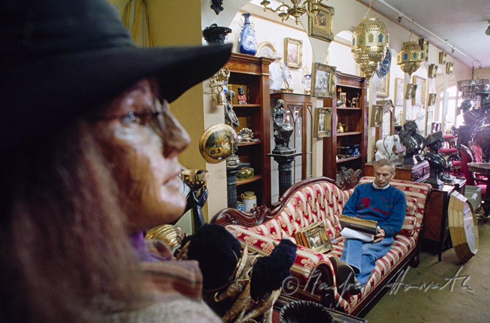 antique shop at the Ha'Penny Bridge Galleries