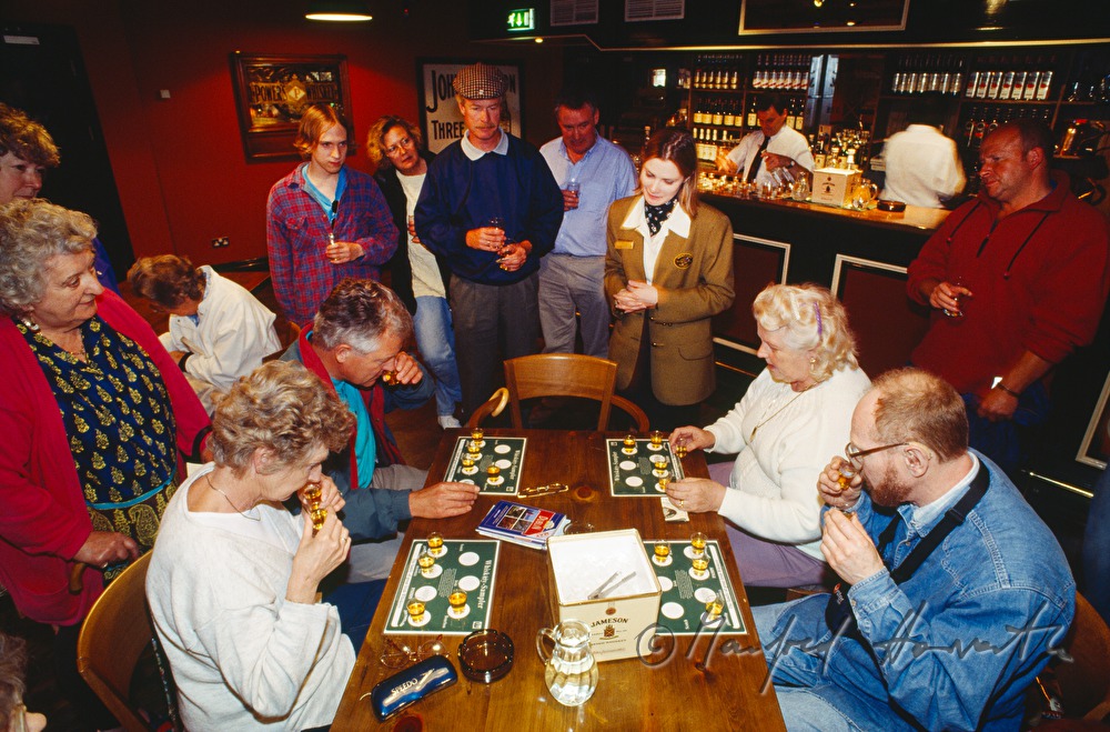 restaurant with whiskey tasting