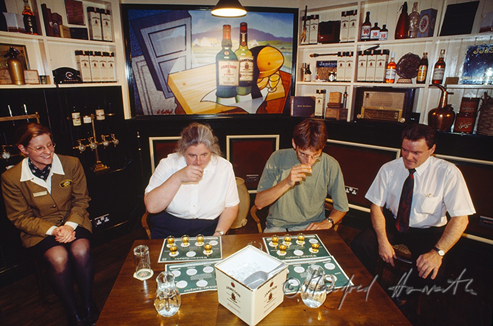restaurant with whiskey tasting
