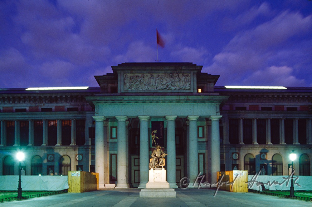 Museo del Prado and monument of Velazquez