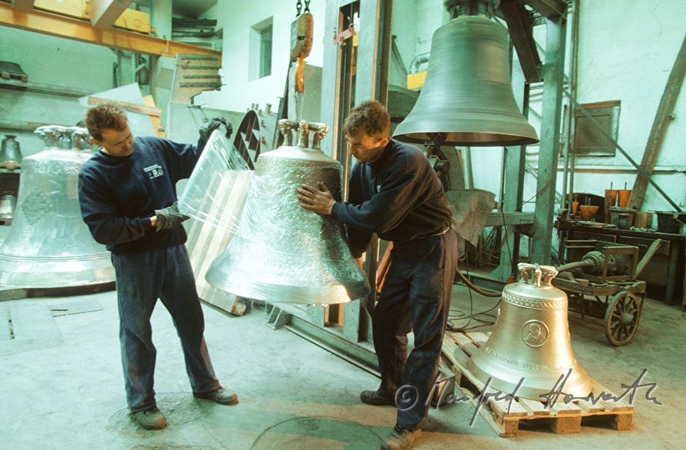 wrapping of a bell