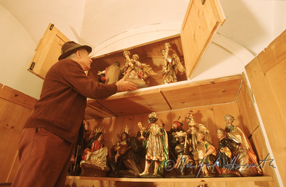 keeping of nativity figurines of the church in a wardrobe