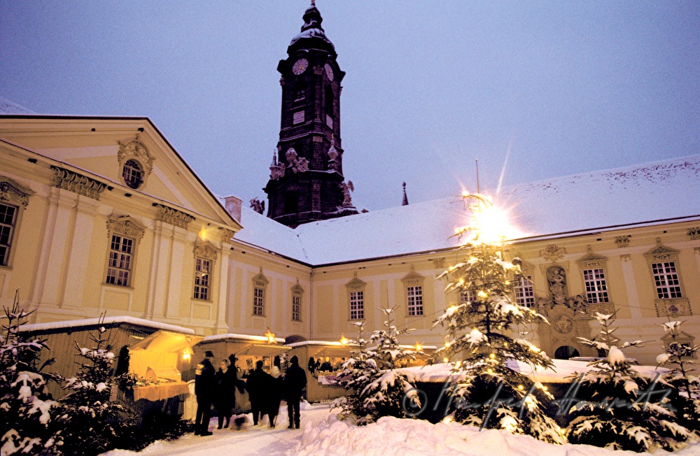 christmas market in the court of monastery Zwettl