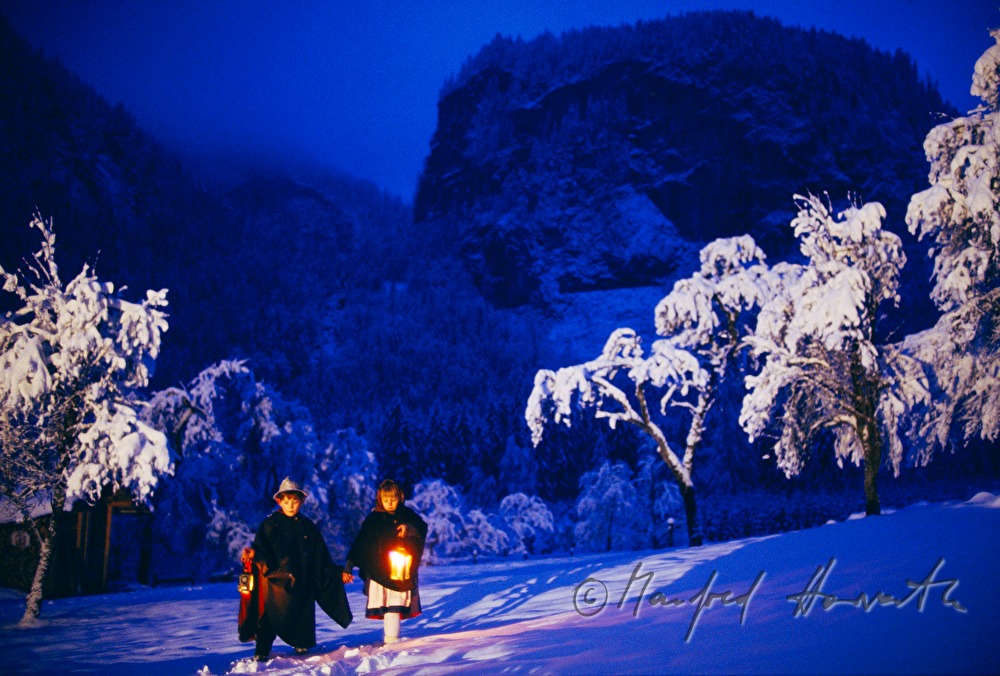 boy and girl with lanterns