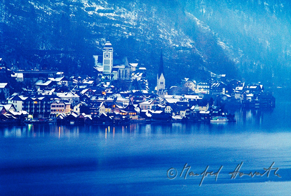 center of Hallstatt and shore of Hallstaetter Lake