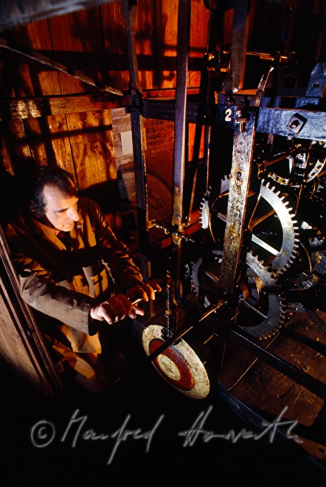 maintenance of church clock in the Torrazzo