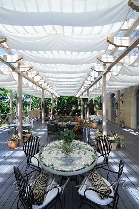 Chateau Mcely, garden terrace
