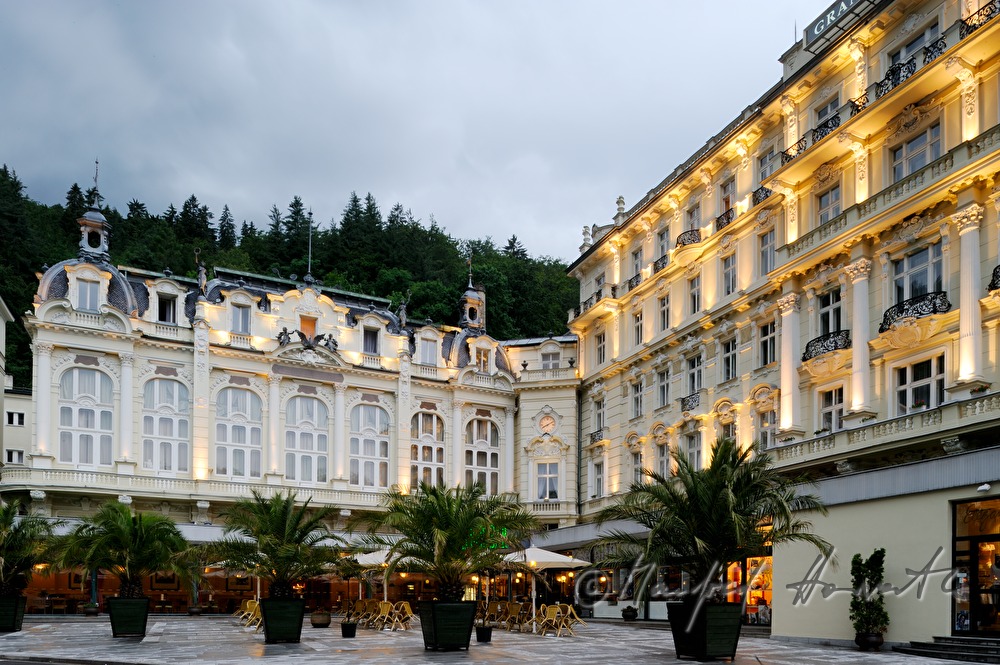 square in front of the Grandhotel Pupp