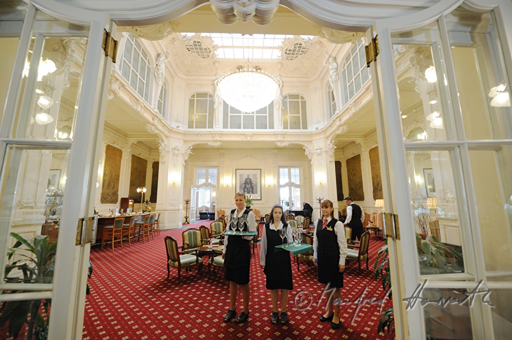 Grandhotel Pupp, staff of the pianobar
