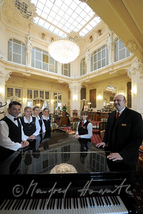 Grandhotel Pupp, staff of the pianobar