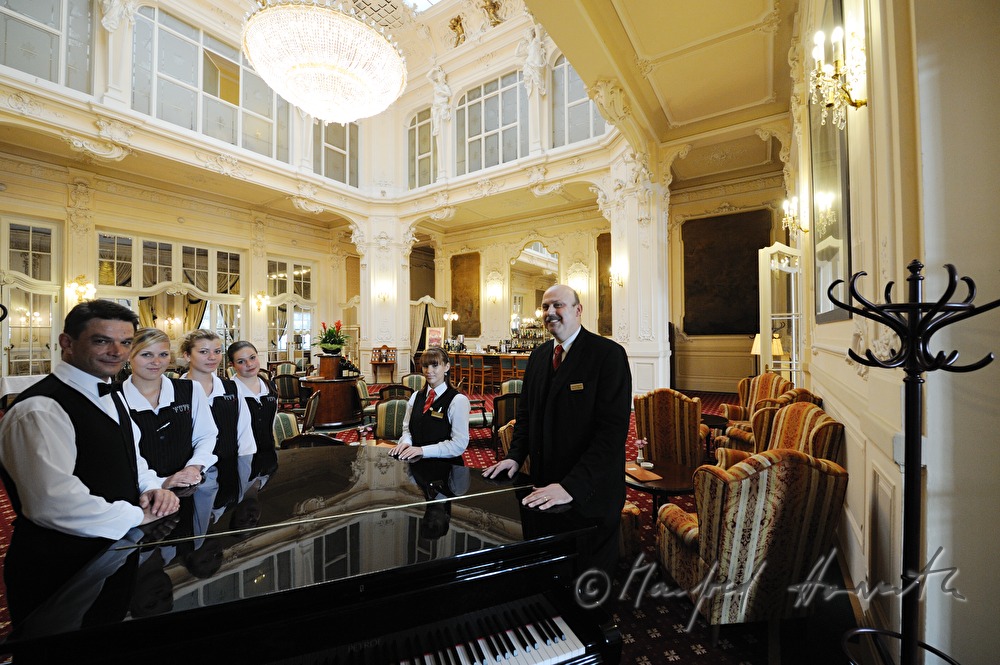 Grandhotel Pupp, staff of the pianobar
