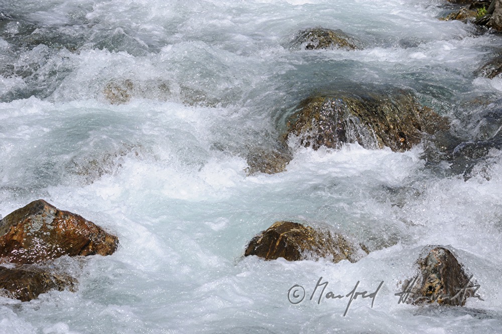 rocks in the Talfer stream