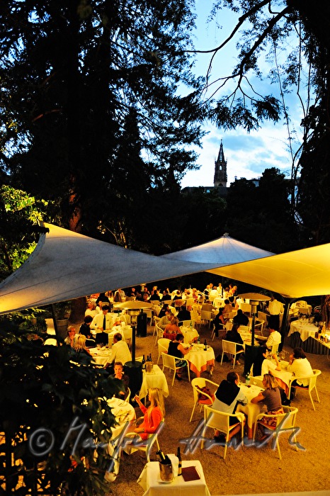 garden restaurant in the hotel park