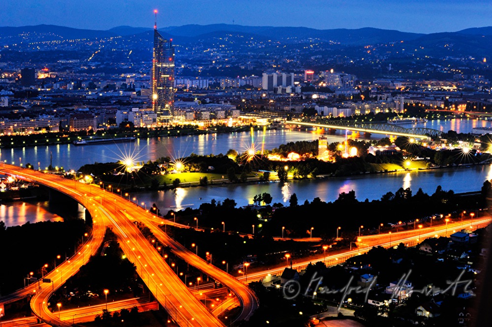view from the Donauturm to the Donauinselfest